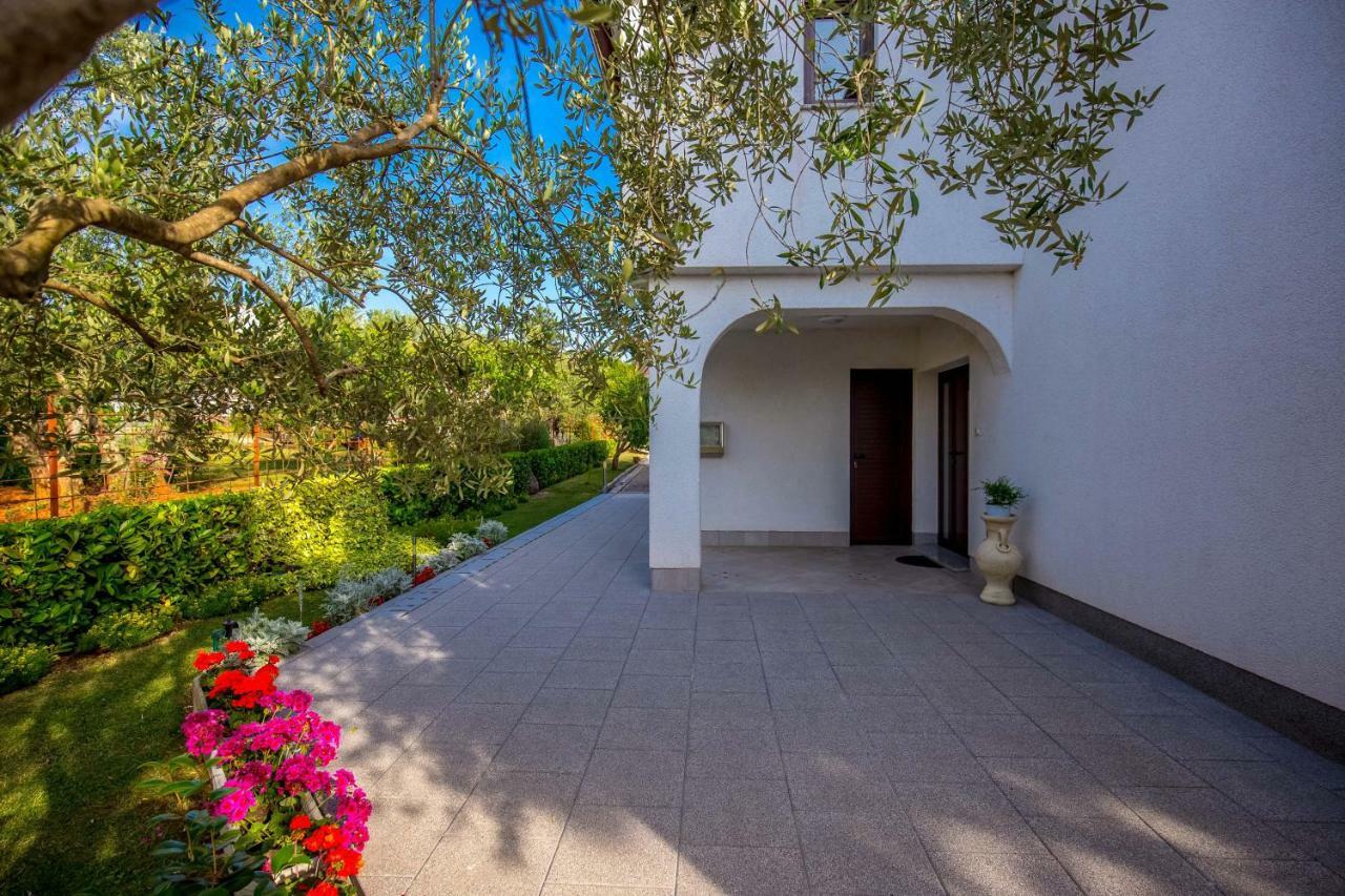 Garden Paradise App Sveti Vid-Miholjice Kültér fotó