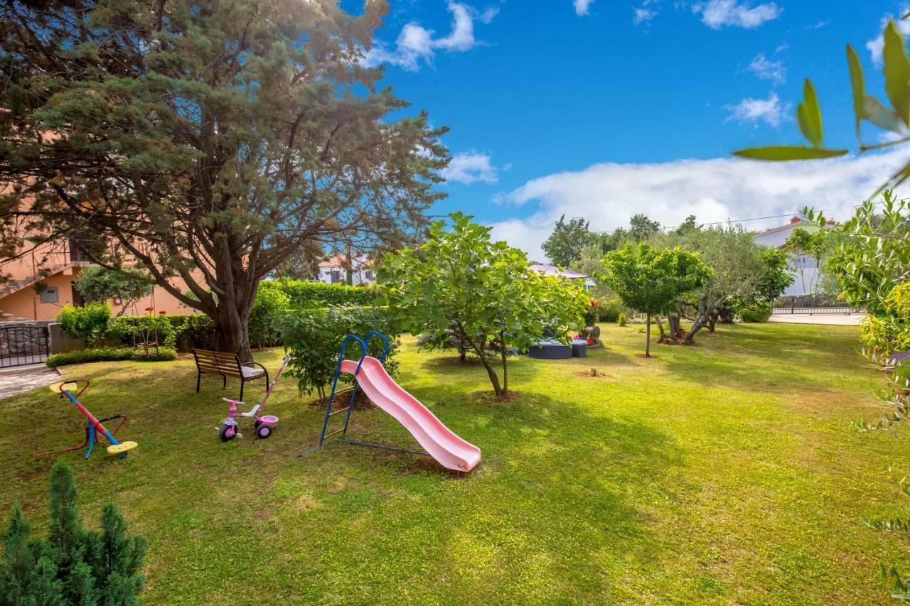 Garden Paradise App Sveti Vid-Miholjice Kültér fotó